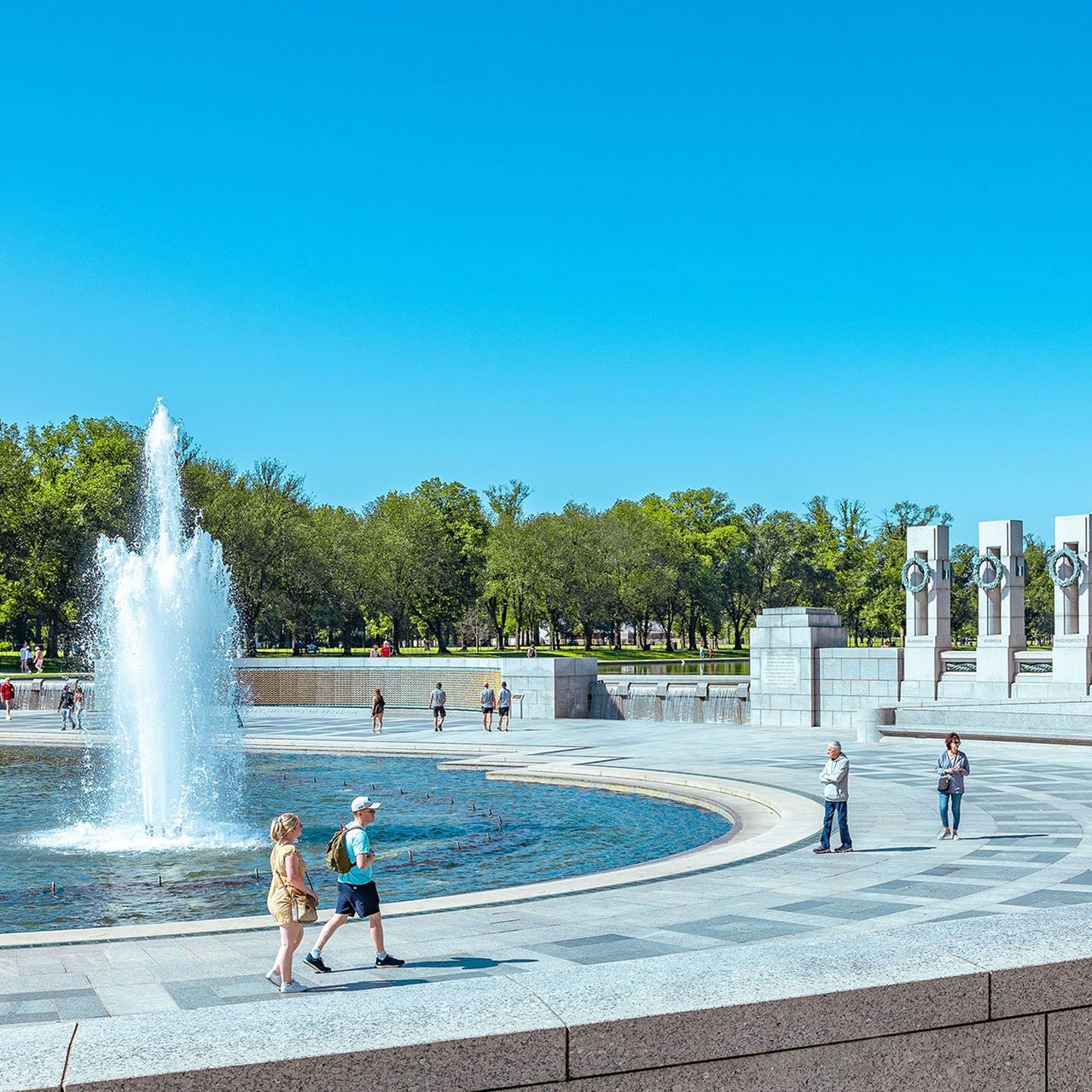 La fontaine au mémorial de la Seconde Guerre mondiale à Washington, District de Columbia, É.-U.